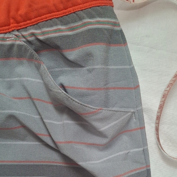 Adidas Red and Gray Striped Skirt Size M - Picture 5 of 8